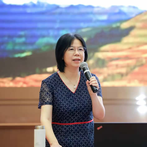 Professor Du Ping